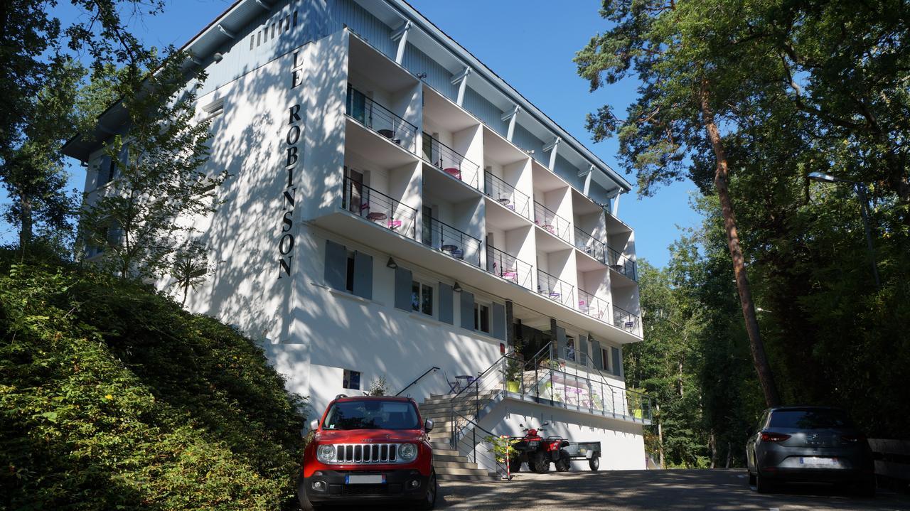 Hotel Robinson Auch Exteriér fotografie